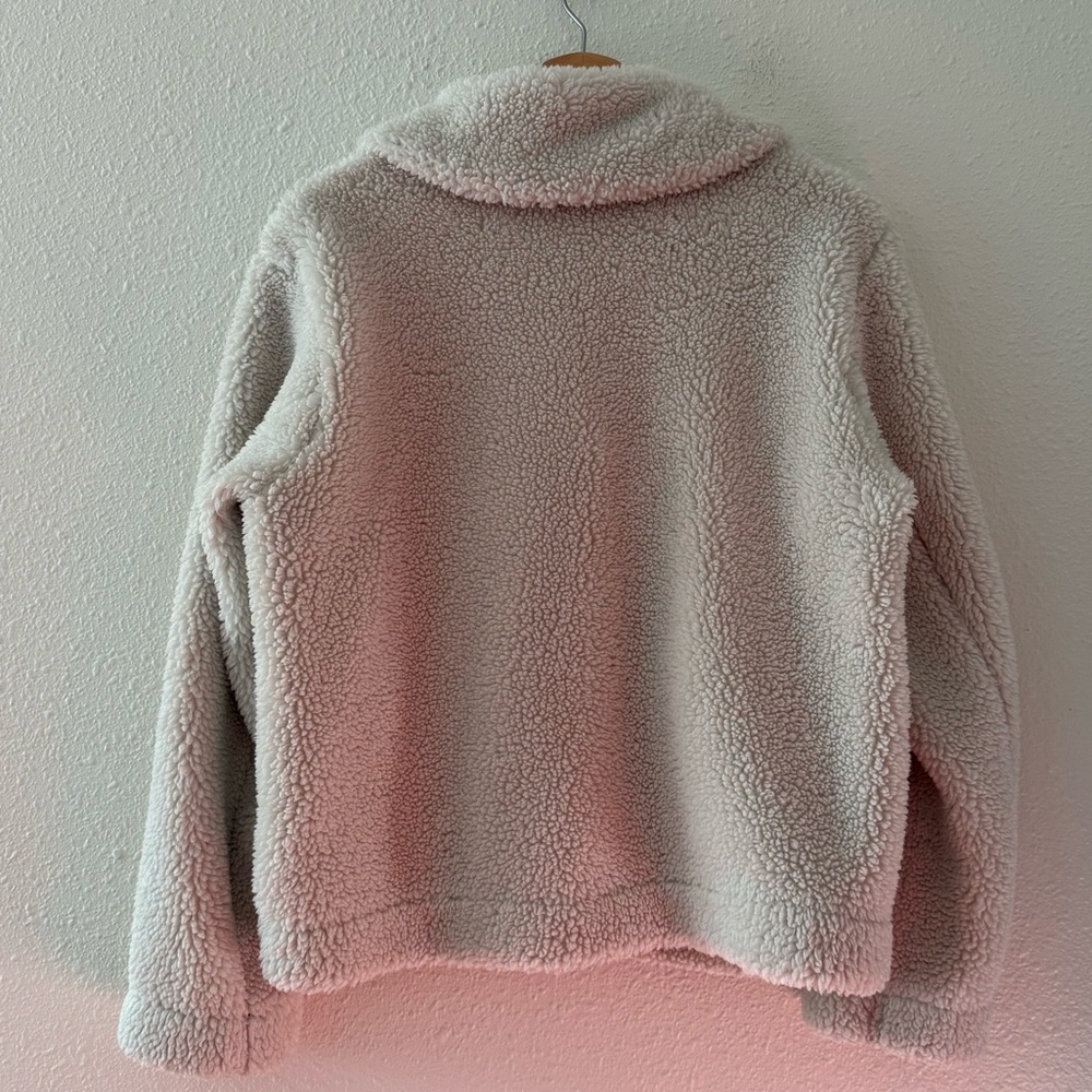 ❗️SOLD❗️Uniqlo Cream Teddy Jacket - Picture 6 of 9